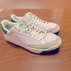 Adidas Rod Laver - Men’s - US 9.5